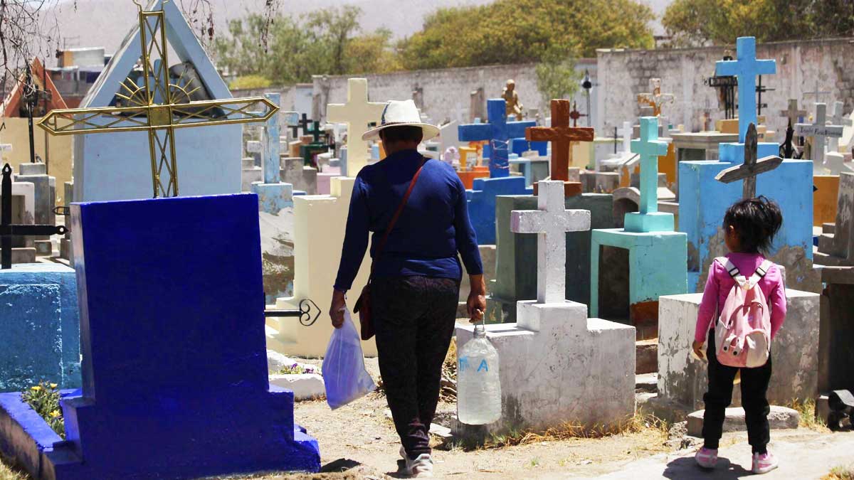 Arequipa La Apacheta Colapsa Y Buscan Lugar Para Un Nuevo Cementerio