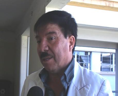Director del hospital regional Honorio Delgado, Dr. Carlos Medina Linares.