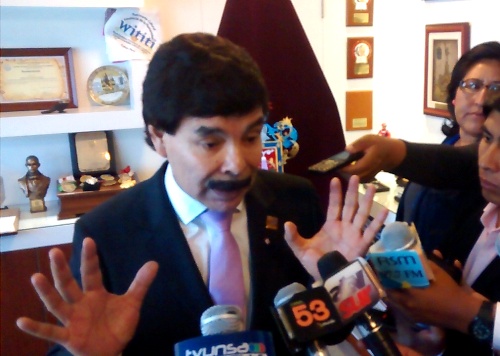 VIDEO. Alcalde Alfredo Zegarra: Trapearon el piso con mi dignidad