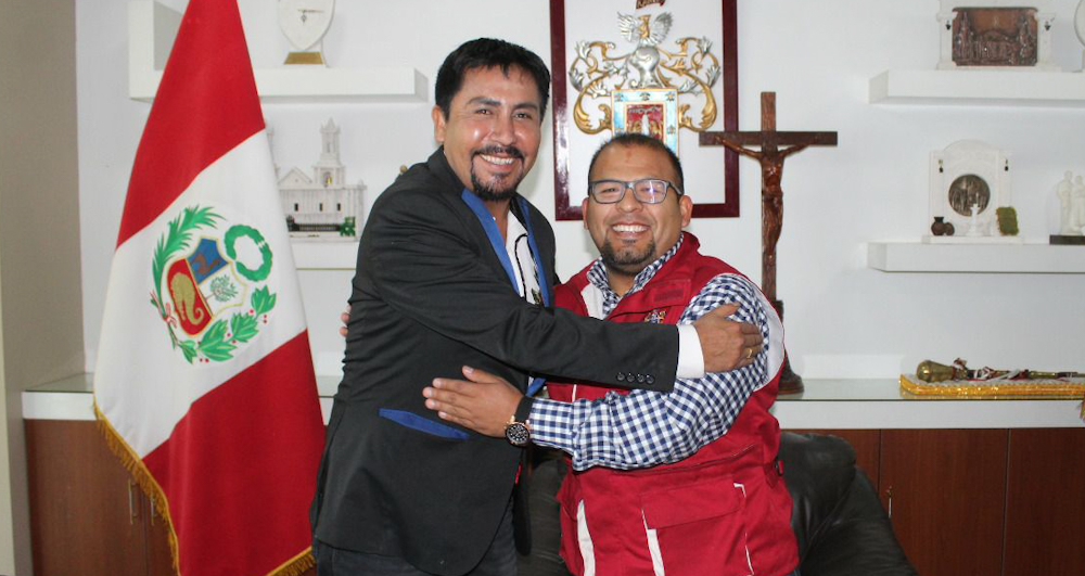 Gobernador y alcalde de Arequipa se reparten obras viales de competencia provincial
