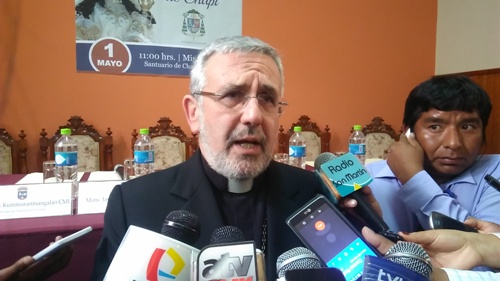 Arzobispo no cree que proyecto de ley favorezca liberación de Fujimori