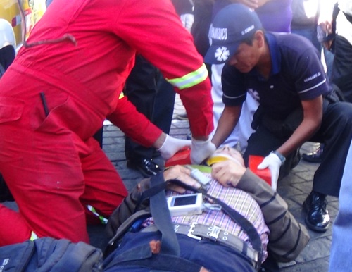 Taxista atropelló a ciudadano de más de 60 años en el centro de Arequipa