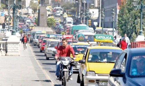 Zegarra: Arequipa llega a aniversario con 30 años de atraso en infraestructura vial