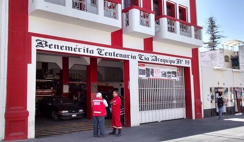 Federación Peruana de Fútbol se une a campaña en favor de Bomberos