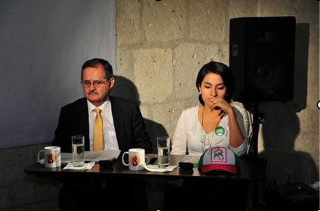 Café Electoral: Marco Falconí y Karla Dueñas hablaron sobre transporte y corrupción