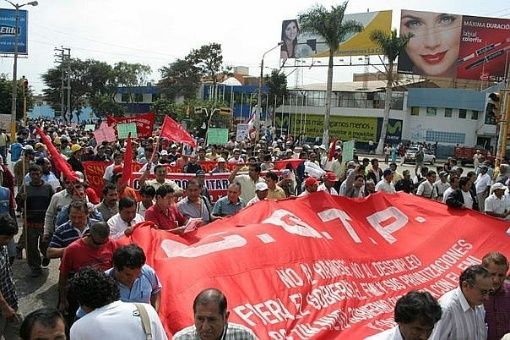 Paro Nacional: Entre bloqueo de vías, detenidos y enfrentamientos con la PNP