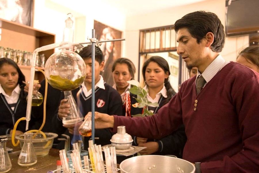 Arequipa: Tres colegios ganan concurso nacional de innovación educativa