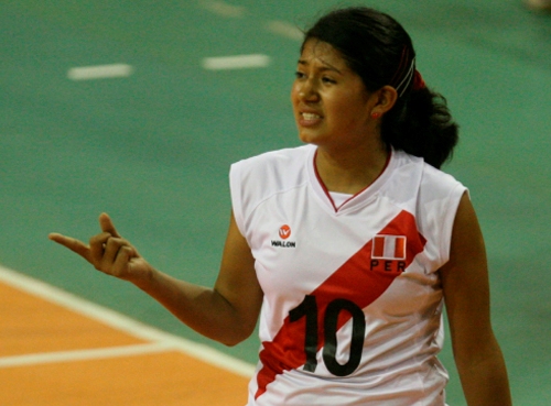 Joven voleibolista arequipeña es elegida como nueva presidenta de la Federación Peruana de Voley