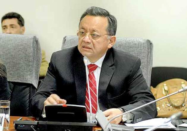 Cuestionado exContralor de la República Edgar Alarcón fue nombrado asesor del GRA