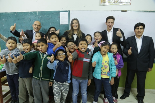 Escolares empezaron formación musical en Sinfonía por el Perú de Juan Diego Floréz 