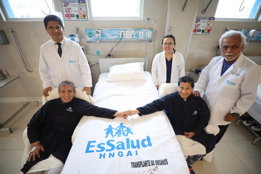 EsSalud realiza primer trasplante ‘dominó’ que salvó vida de dos personas