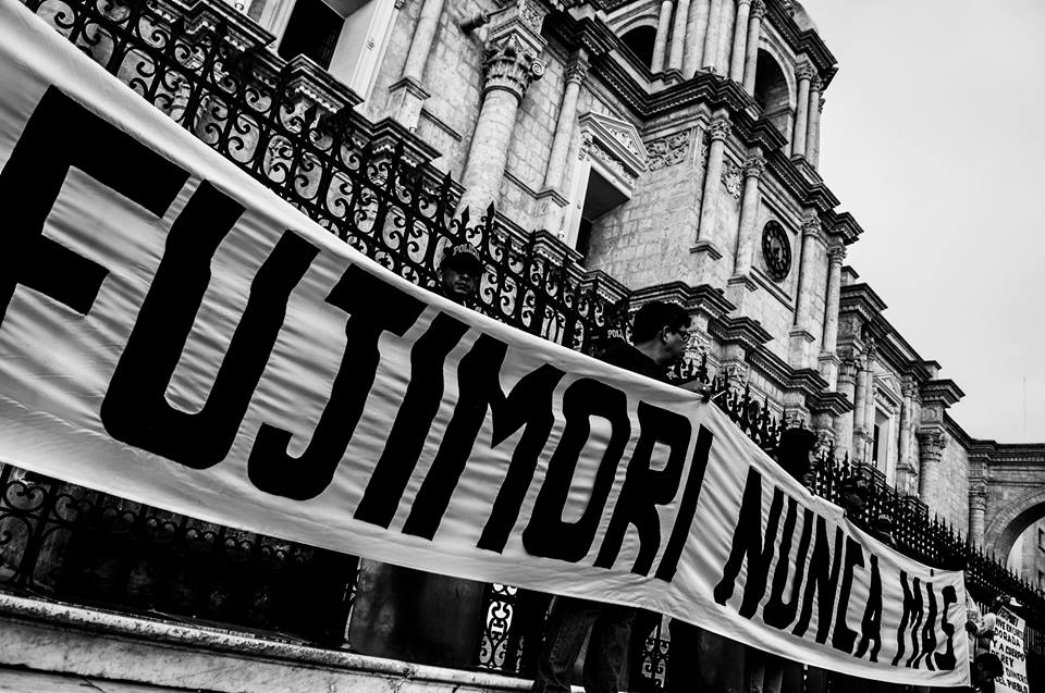 FOTOS y VIDEO. Así se realizó la protesta en contra del indulto a Fujimori en Arequipa