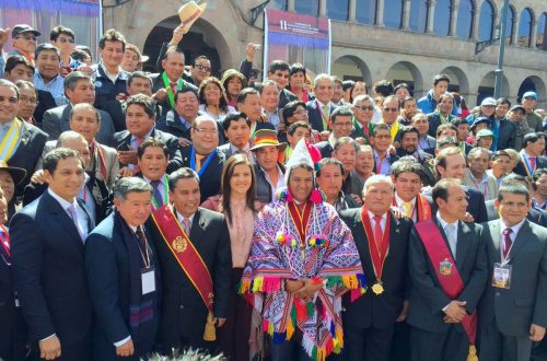 Se inició en Cusco la primera cumbre de gobernadores regionales y alcaldes del país
