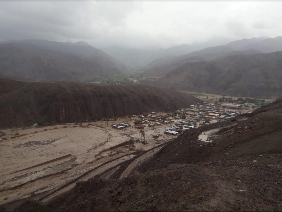 Emergencia en Arequipa, Tacna y Moquegua por ingreso de huaicos y temporal