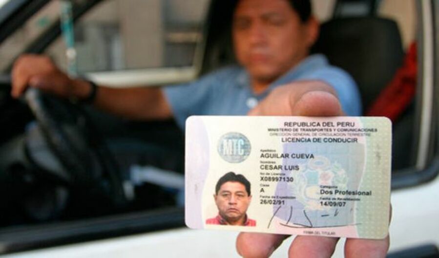 Conoce cómo tramitar tu licencia de conducir siendo extranjero
