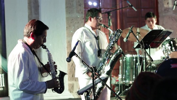 Recital de música arequipeña con «Los 4 cholos del Saxo» y «Trío Arequipa»