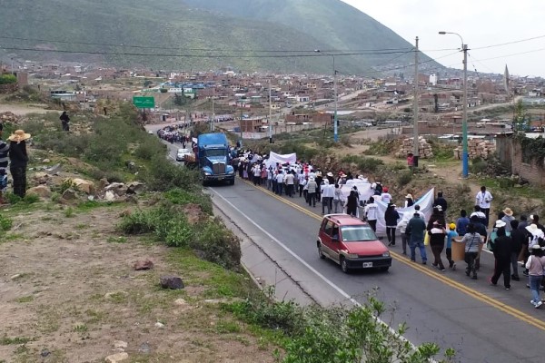 Arequipa: Minivans exigen formalización y que Sutran deje de fiscalizarles