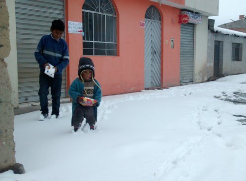 Senamhi recomienda continuar horario de invierno en centros educativos por bajas temperaturas