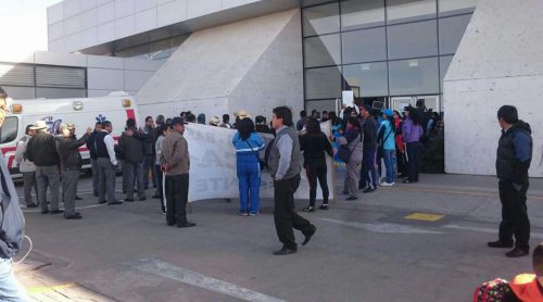 Maestros intentaron tomar el aeropuerto Rodríguez Ballón de Arequipa