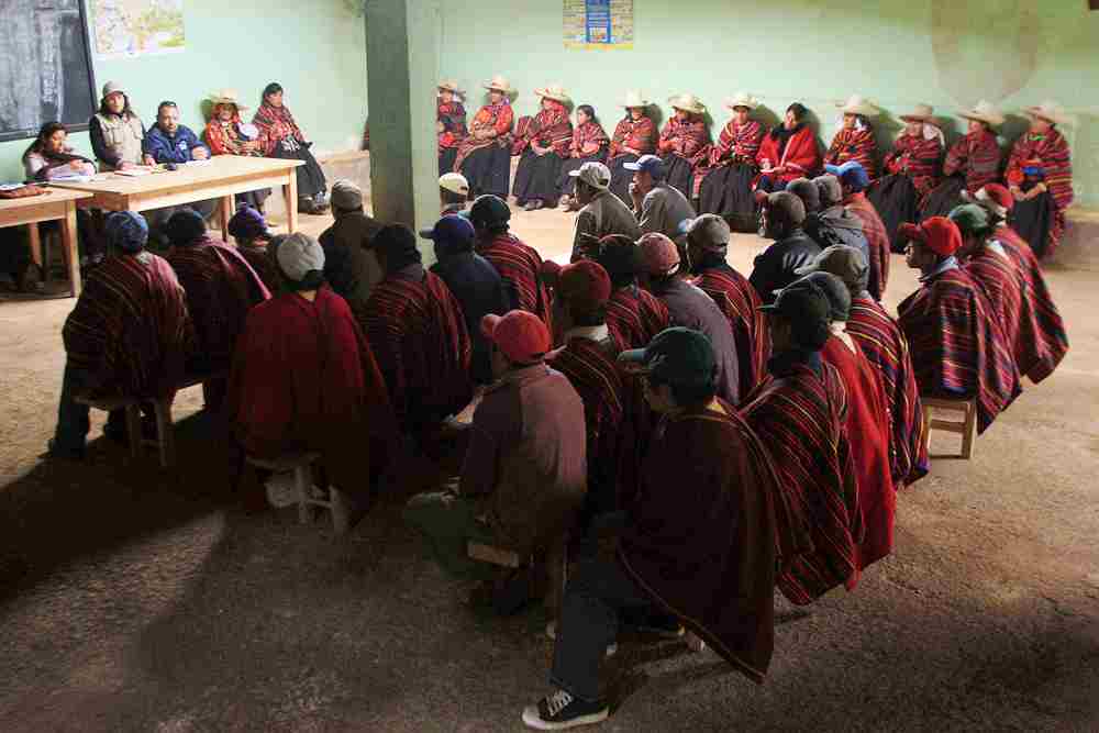 Gobierno de Humala ocultó relación de comunidades indígenas para evitar consulta