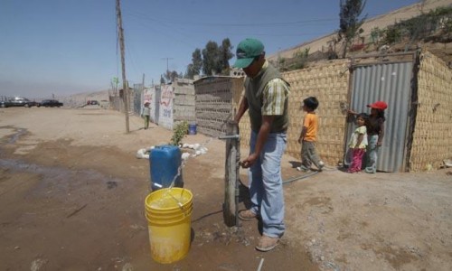 25 mil siguen consumiendo agua de acequia
