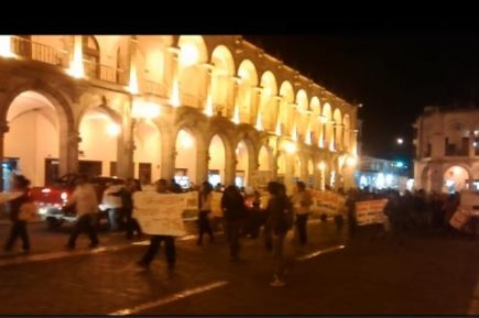 VIDEO. Esta noche, marcha en Arequipa en protesta por muerte en Islay