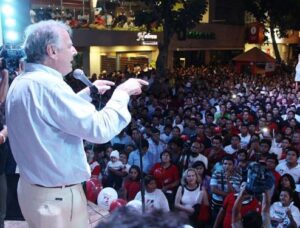 Cierre de campaña de Barnechea en Arequipa incluirá espectáculo musical