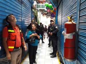 Cinco centros comerciales del Cercado presentan riesgo de incendio
