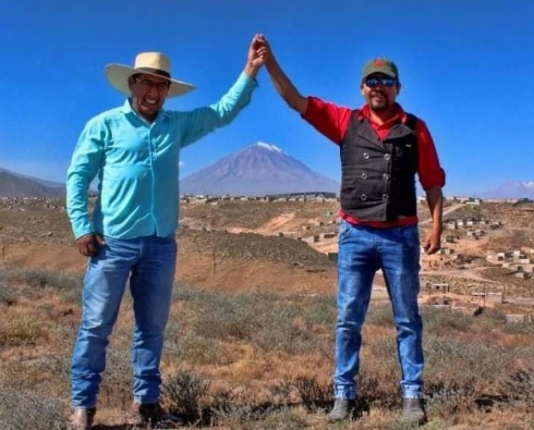 Gobernador de Arequipa y Hugo Mendoza