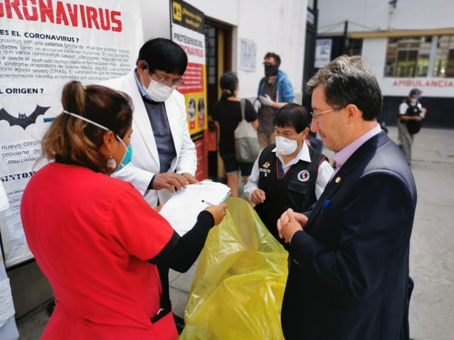 Arequipa: entregan kits de protección a médicos de hospital Honorio Delgado y Goyeneche