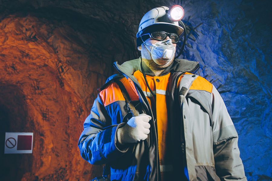 mineras deben cumplir protocolo del minem para operar
