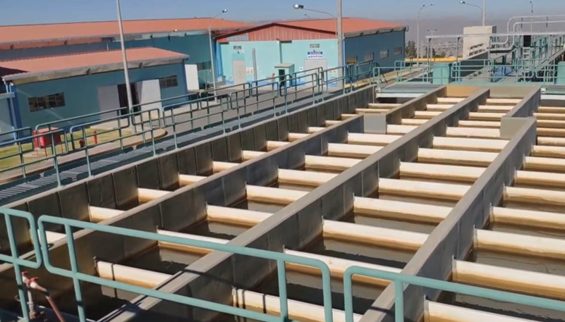 Rotura de tubería matriz deja sin agua a seis distritos de Arequipa