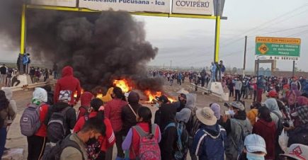 Ica: Continúan enfrentamientos entre policías y manifestantes por paro agrario