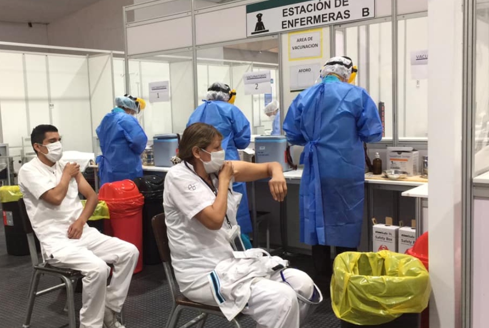 Arequipa: hospital COVID y otros centros de salud completaron vacunación