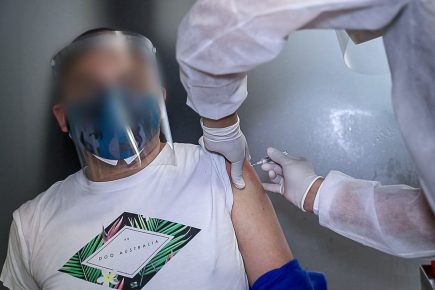 Decreto Supremo  asegurará vacuna para 175 voluntarios del ensayo  Sinopharm