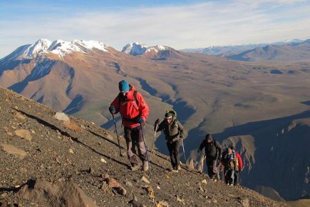 Arequipa: llevarán bandera del Perú a la cumbre del Misti por Bicentenario