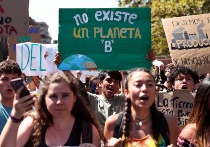 Jóvenes de Arequipa, La Libertad, Lambayeque, Huánuco y Lima exigen justicia climática