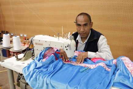 Arequipa: prendas con bordados del Colca son solicitadas en Europa