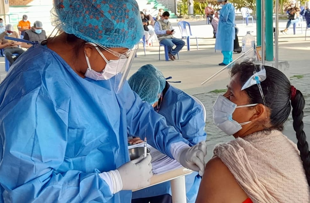 Arequipa: llegan vacunas para aplicar segunda dosis a personas de 40 a 44 años