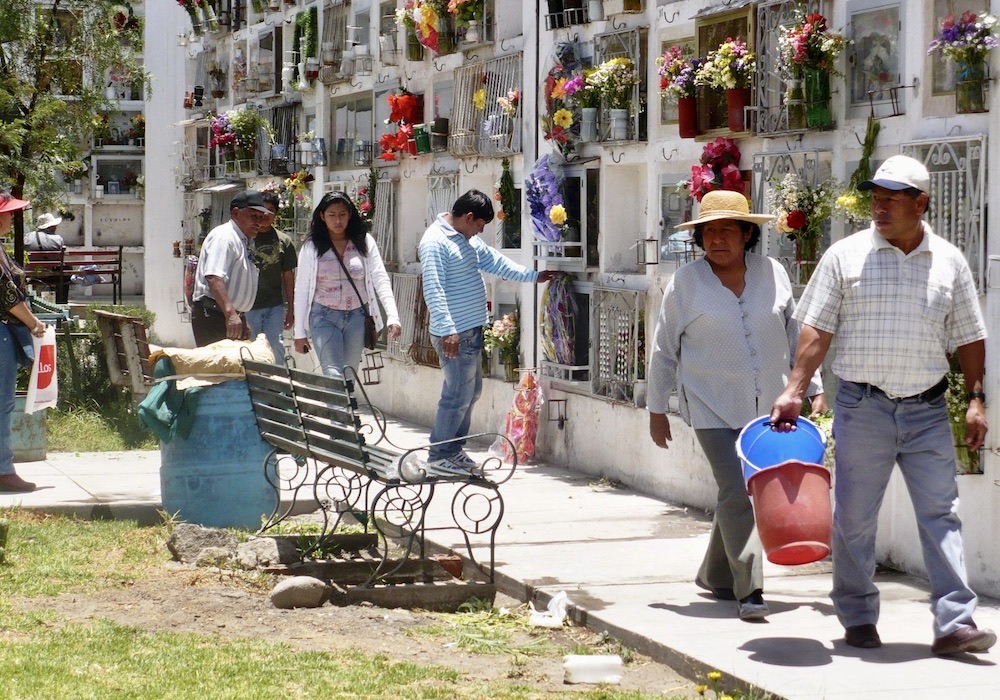 Cementerios en Arequipa: ¿cuáles abrirán en Todos los Santos y en qué horarios?