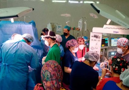 Las carencias del hospital Goyeneche que se evidenciaron con la operación de los siameses