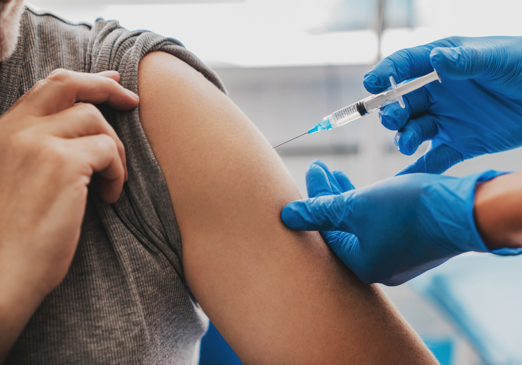Perú: inicia vacunación de 3.ª dosis para mayores de 18 años ante alza de contagios