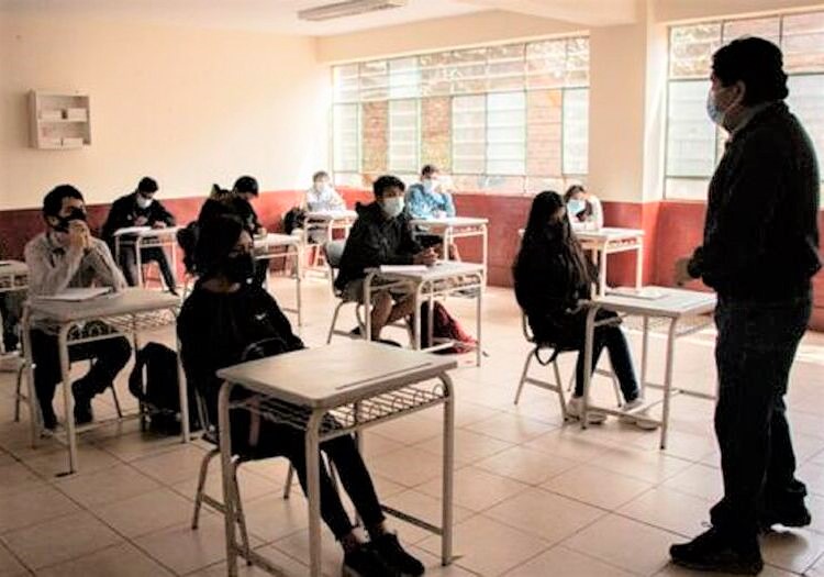Arequipa: La Unión, ejemplo de clases presenciales con 10 mil alumnos en esta modalidad