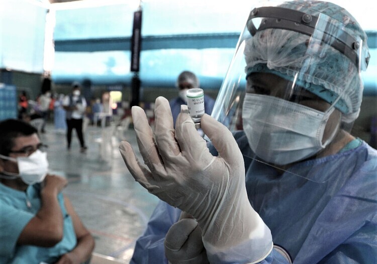 Arequipa: descartes gratuitos y vacunación 3.ª dosis para mayores de 12 años ante avance de cepa Ómicron