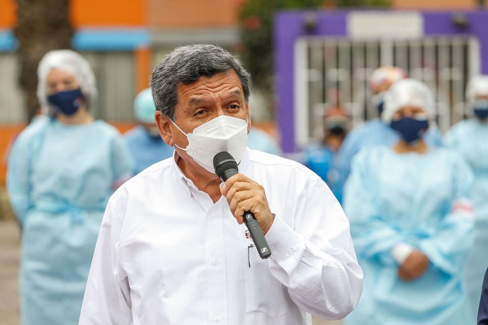 El ministro de Salud, Hernando Cevallos, declaró que hay un aumento de contagios de coronavirus en todo el país. 