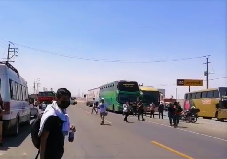 Arequipa: bloqueos perjudican ingreso de mercadería en 2.º día del paro de transportistas