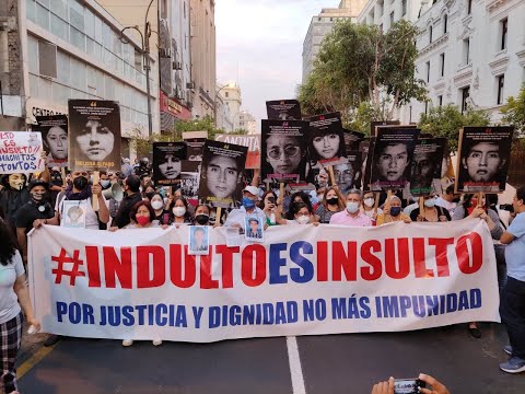 Continúan manifestaciones contra decisión del TC que favorece a Fujimori (VIDEO)
