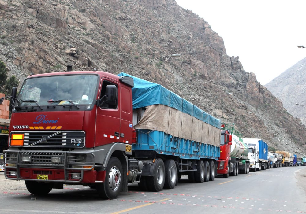 Arequipa: transportistas de carga pesada se suman a paro nacional indefinido