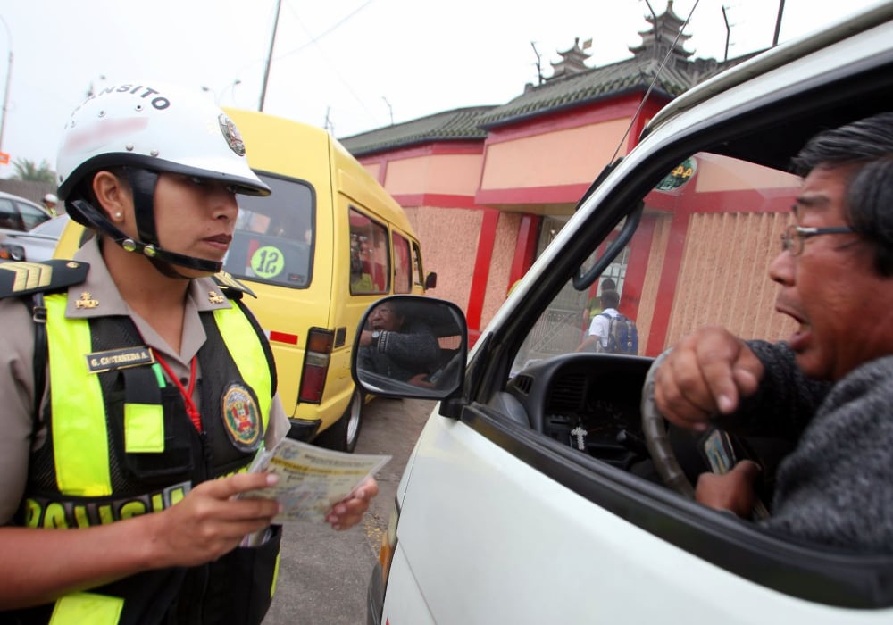 Arequipa: sentencian a chofer de bus que intentó ‘coimear’ al policía que lo intervino