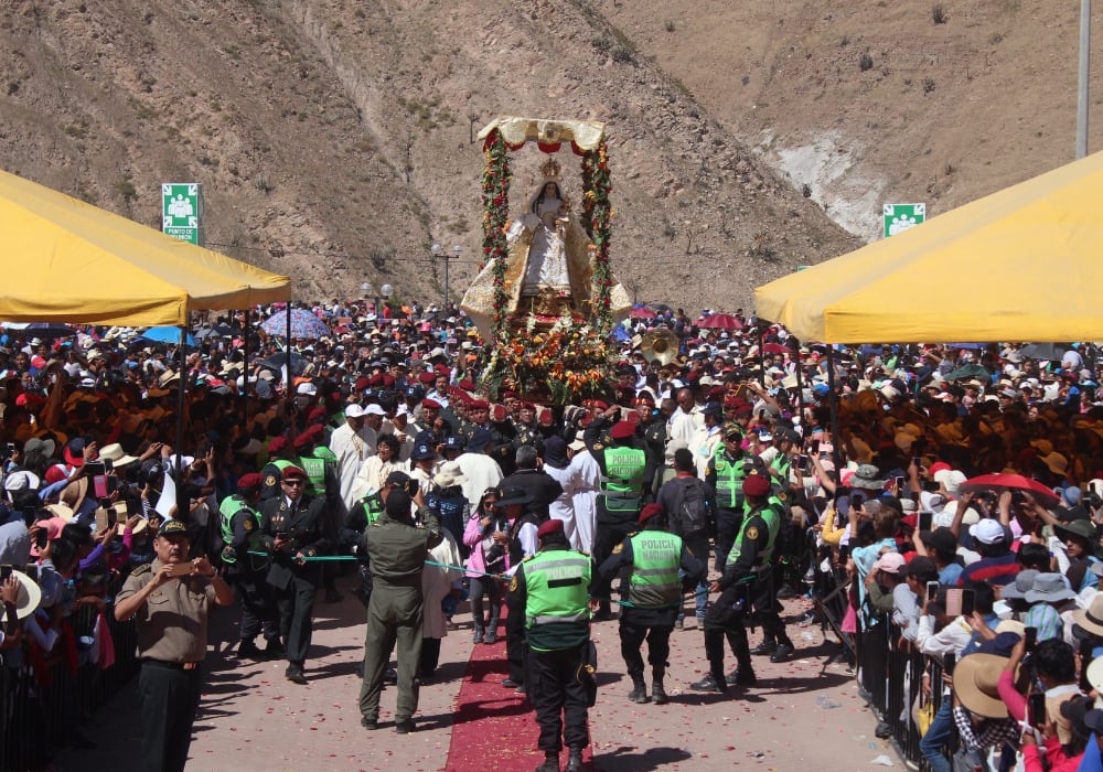 Arequipa: comuneros bloquearon vía al Santuario de la Virgen de Chapi y se complica el peregrinaje